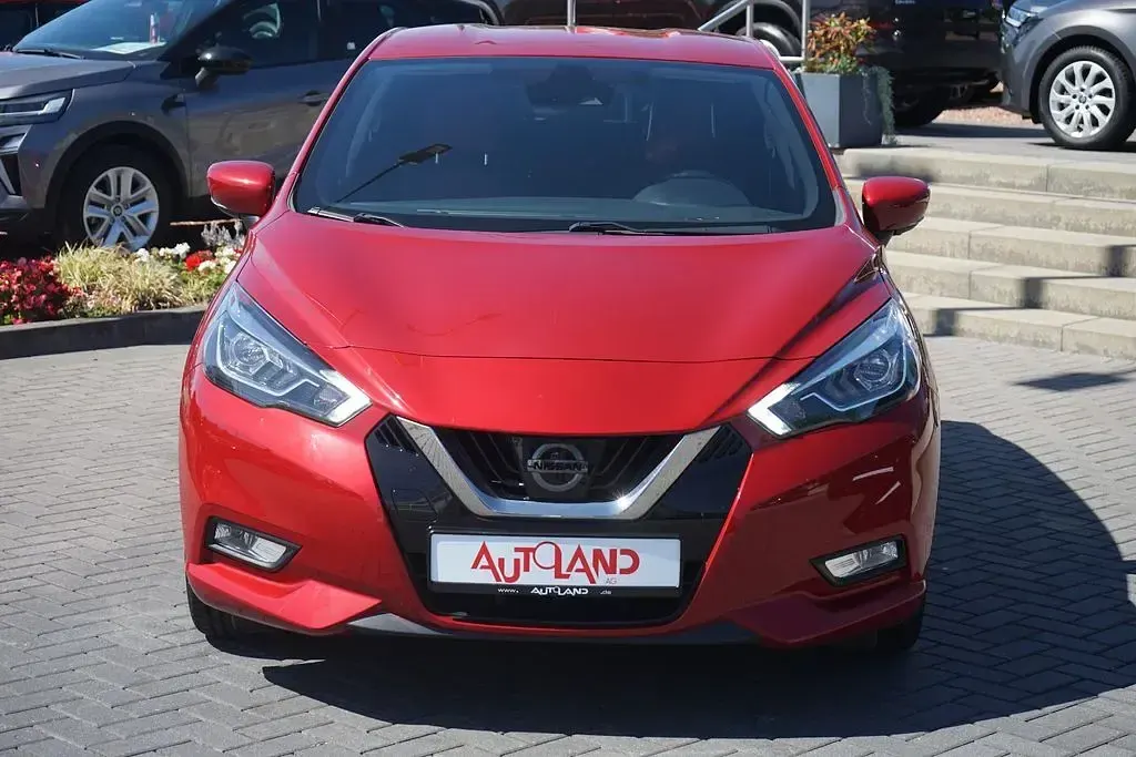 Gebraucht Nissan Micra Tekna 90 PS (66 kW) 2017 Rot Kleinwagen