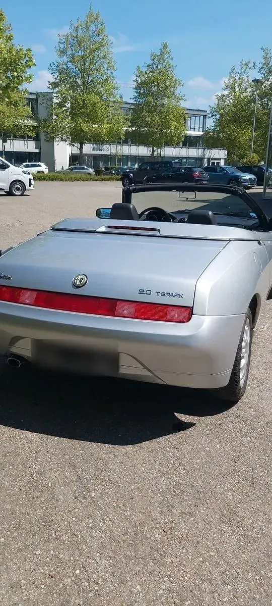 Gebraucht Alfa Romeo Spider 150 PS (110 kW) 2001 Silber Cabrio