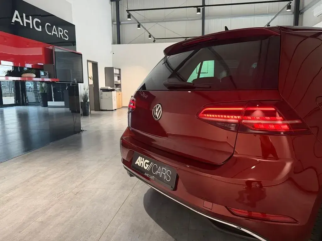 Gebraucht VW Golf VII IQ Drive 150 PS (110 kW) 2019 Rot Limousine