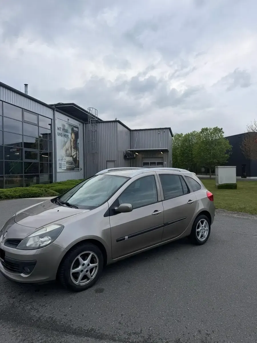 Gebraucht Renault Clio GrandTour 100 PS (73 kW) 2008 Braun Kombi