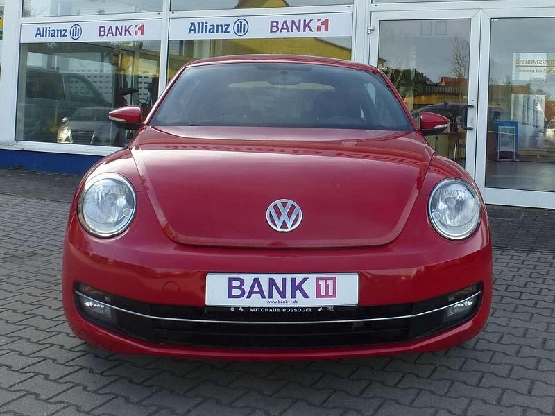 Second-hand VW Beetle Design 105 CP (77 kW) 2012 Roșu Hatchback