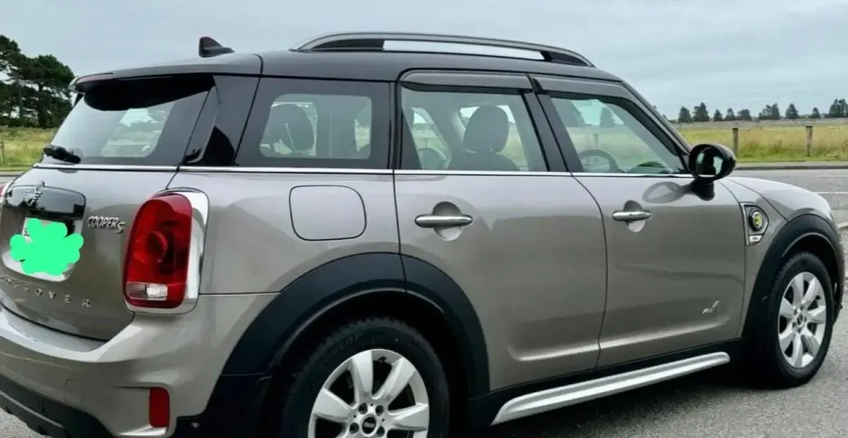 Używany Mini Cooper S 192 KM (141 kW) 2017 Srebrny Hatchback