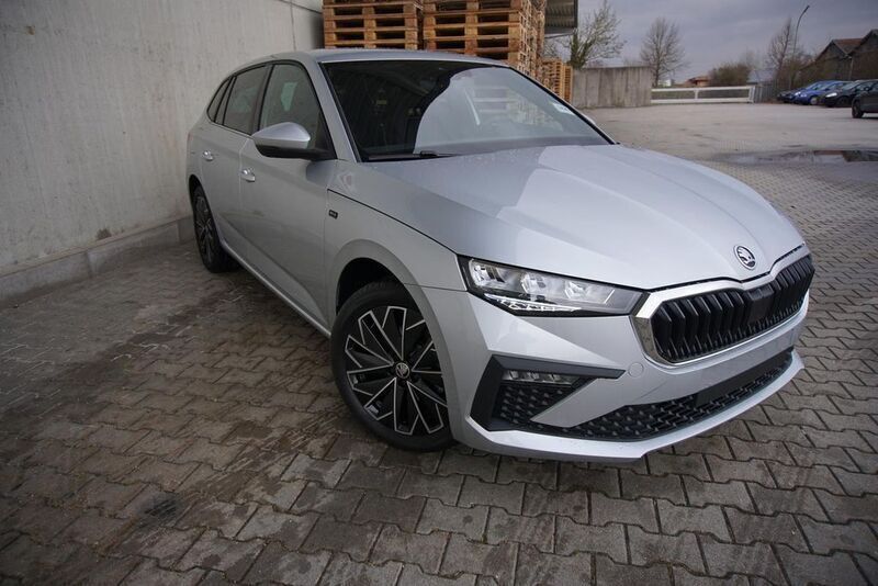 Brilliantsilber metallic Neu 2025 Skoda Scala Drive Kleinwagen | 22.995 € (Guter Preis) - Bild 1/4