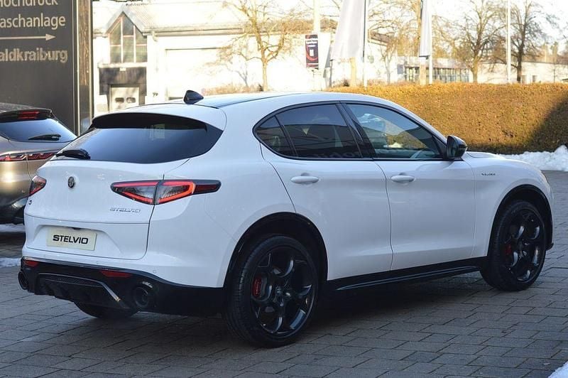 Neu Alfa Romeo Stelvio Veloce 280 PS (205 kW) 2026 Weiß SUV
