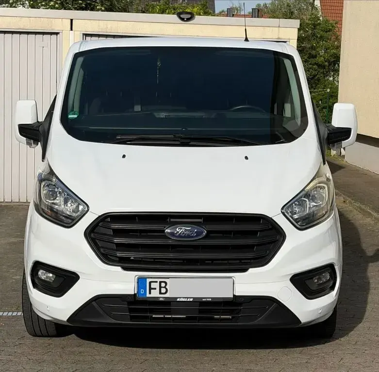 Używany Ford Transit Custom 131 KM (96 kW) 2020 Biały Minivan