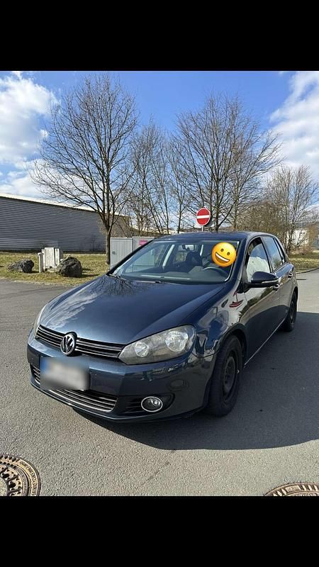 Blau Gebraucht 2010 VW Golf VI Kleinwagen | 4.100 € (Superpreis) - Bild 1/4