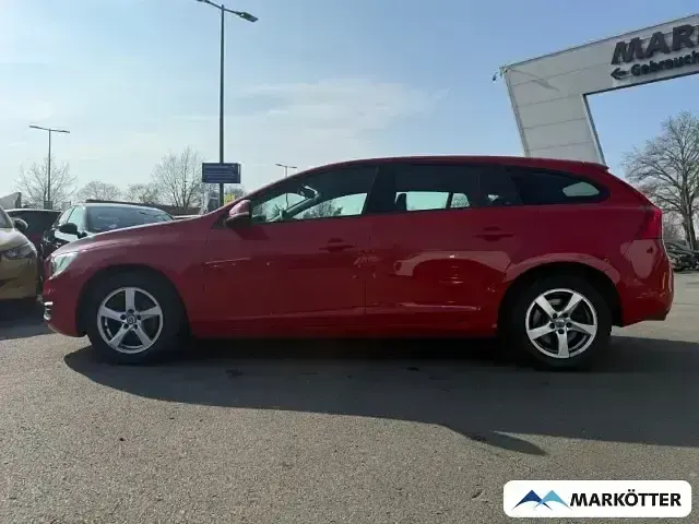 Occasion Volvo V60 Kinetic 152 ch (111 kW) 2018 Rouge Break