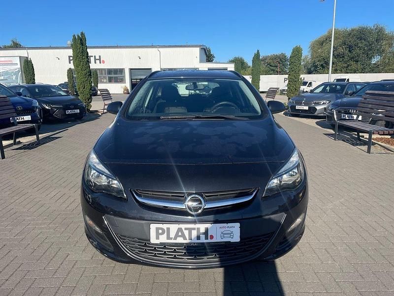 Gebraucht Opel Astra Selection 101 PS (74 kW) 2015 Schwarz Kombi