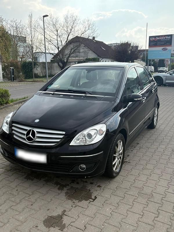 Gebraucht Mercedes B170 116 PS (85 kW) 2006 Schwarz Van / Kleinbus