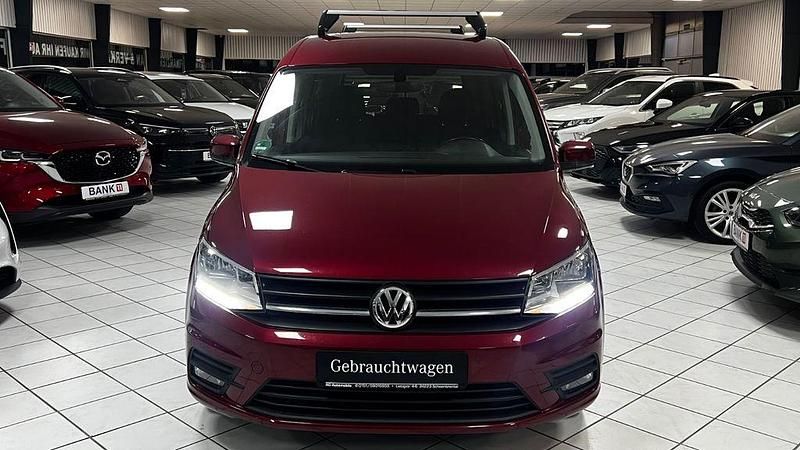 Gebraucht VW Caddy Trendline 75 PS (55 kW) 2019 Rot Van / Kleinbus