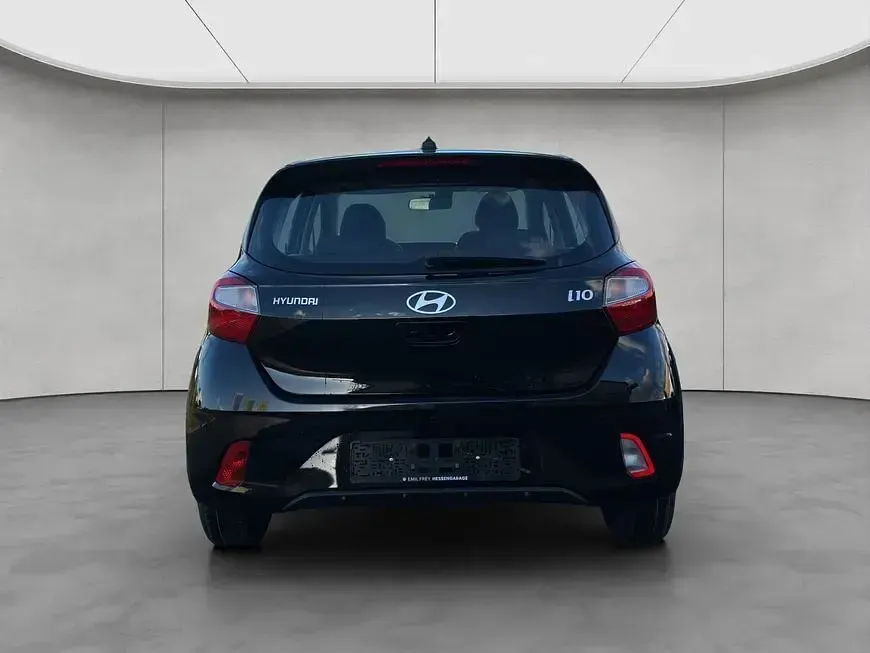 Neu Hyundai i10 Select 63 PS (46 kW) 2025 Phantom black mineraleffekt Kleinwagen