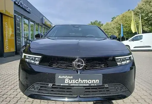 Gebraucht Opel Astra Edition 130 PS (95 kW) 2025 Schwarz Limousine