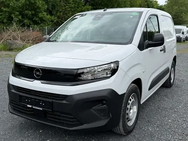 Nowe Opel Combo-e Life 100 kW (136 KM) 2026 Biały Van