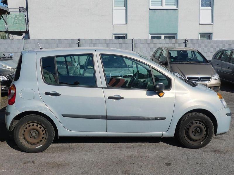 Gebraucht Renault Modus 75 PS (55 kW) 2005 Beige Van / Kleinbus