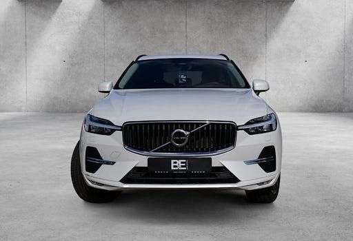 Gebraucht Volvo XC60 Core 197 PS (144 kW) 2023 Weiß SUV