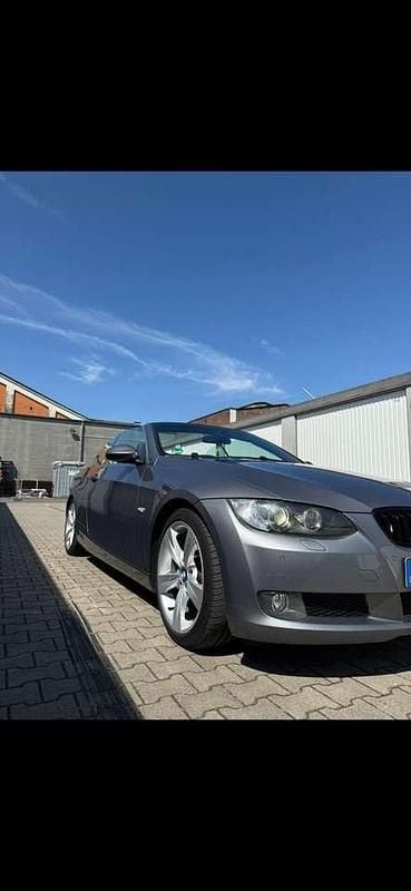 Grau Gebraucht 2009 BMW 325 Cabriolet Cabrio | 13.000 € (Etwas zu teuer) - Bild 1/4