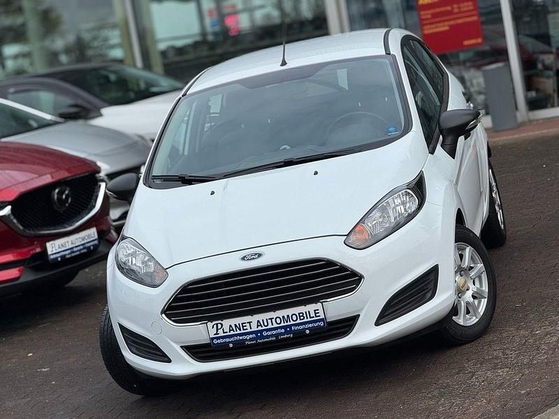 Weiß Gebraucht 2014 Ford Fiesta Ambiente Kleinwagen | 8.990 € (Teuer) - Bild 1/4