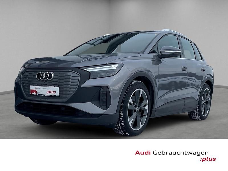 Grau Gebraucht 2022 Audi Q4 e-tron Ambiente SUV | 35.980 € (Teuer) - Bild 1/4