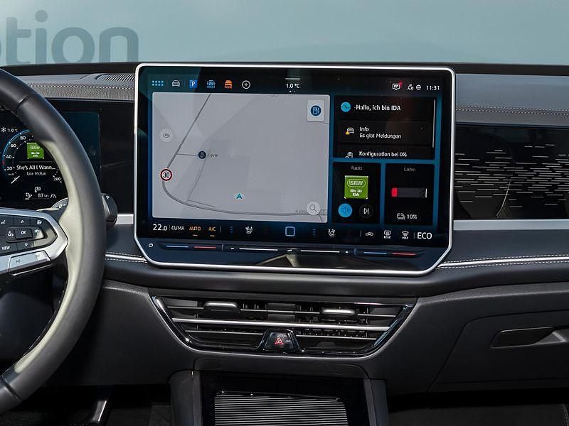 Gebraucht VW Passat 150 PS (110 kW) 2025 Grau Kombi