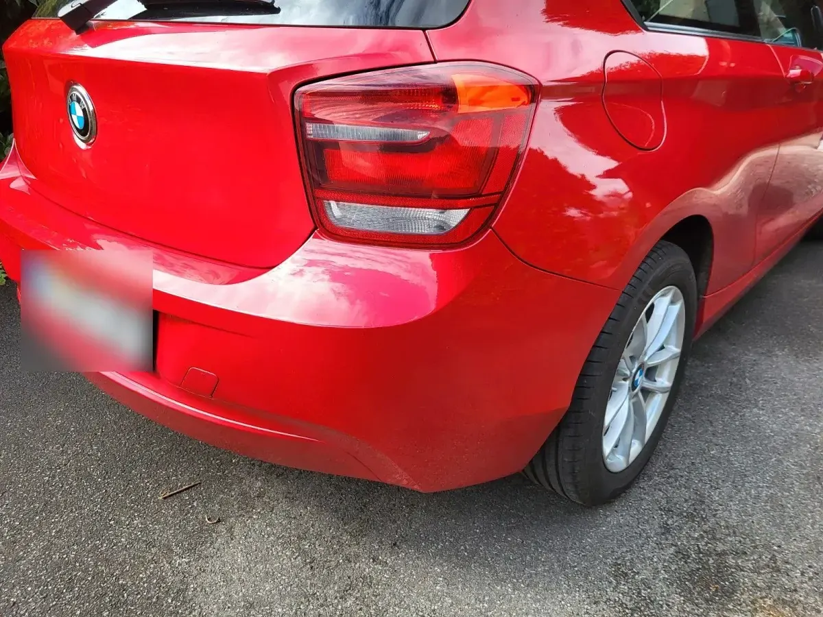 Gebraucht BMW 114 102 PS (75 kW) 2013 Rot Kleinwagen