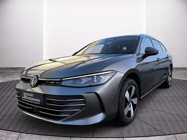 Neu VW Passat Business 150 PS (110 kW) 2025 Grau Kombi