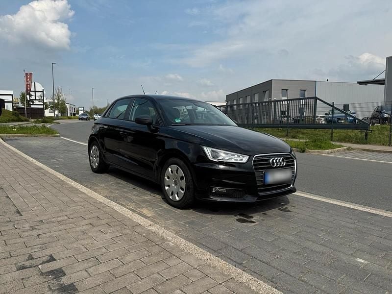 Second-hand Audi A1 116 CP (85 kW) 2015 Negru Hatchback
