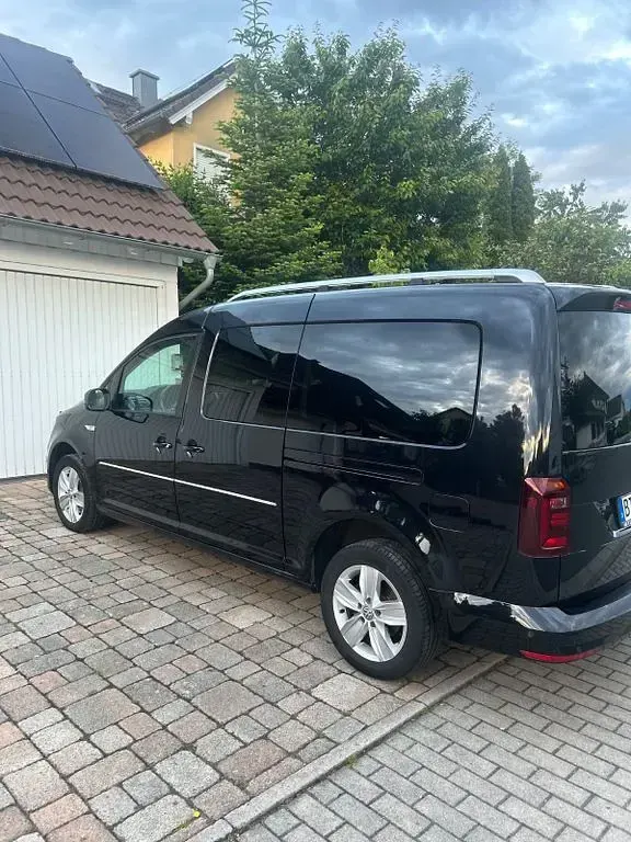 Gebraucht VW Caddy Highline 150 PS (110 kW) 2016 Schwarz Van / Kleinbus