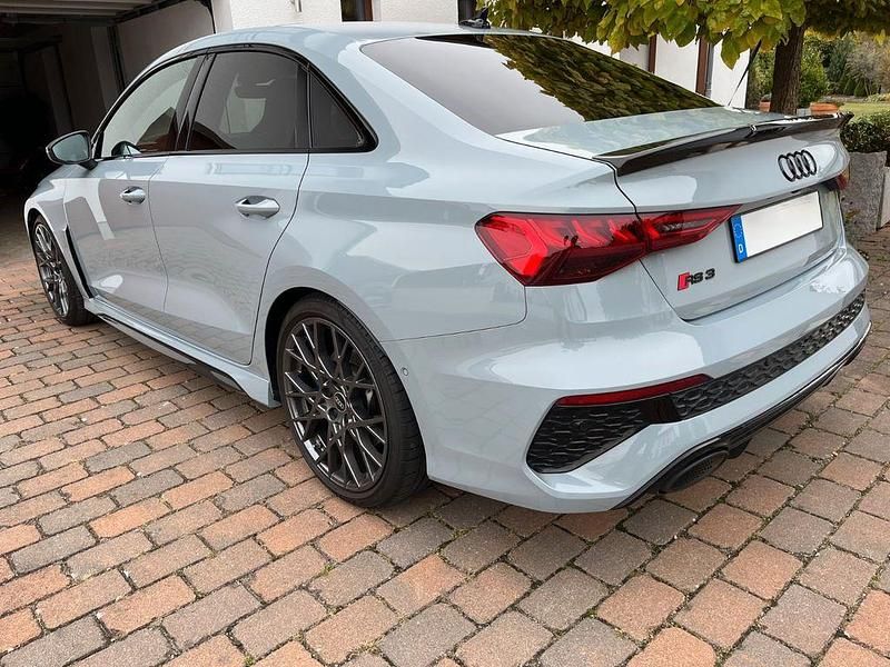 Gebraucht Audi RS3 Performance 407 PS (299 kW) 2023 Grau Limousine