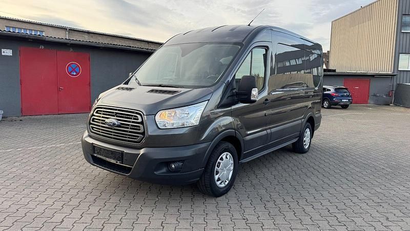 Grau Gebraucht 2018 Ford Transit Trend Van / Kleinbus | 13.800 € (Superpreis) - Bild 1/4