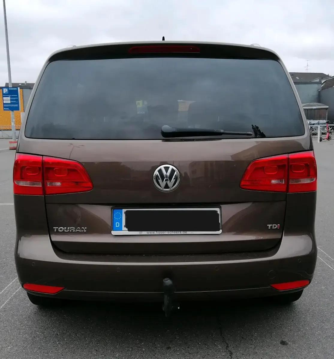 Gebraucht VW Touran 105 PS (77 kW) 2015 Braun Van / Kleinbus