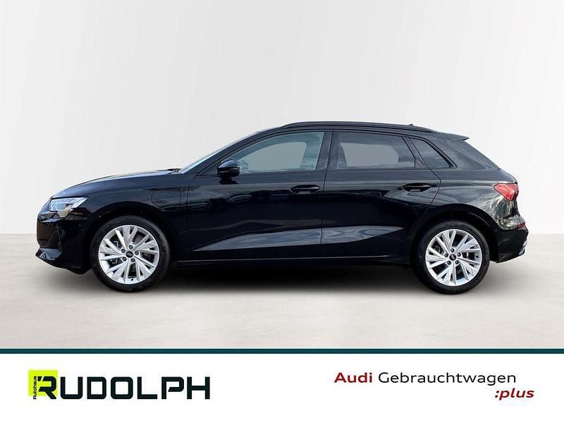Second-hand Audi A3 Sport 204 CP (150 kW) 2025 Negru Berlinǎ