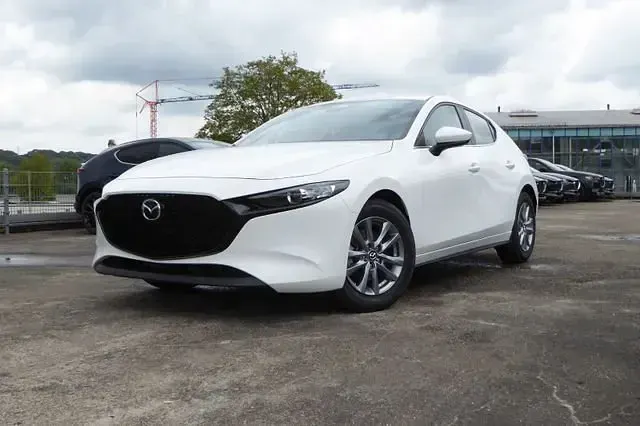 Nowe Mazda 3 Prime-Line 140 KM (102 kW) 2026 Biały Sedan/Limuzyna