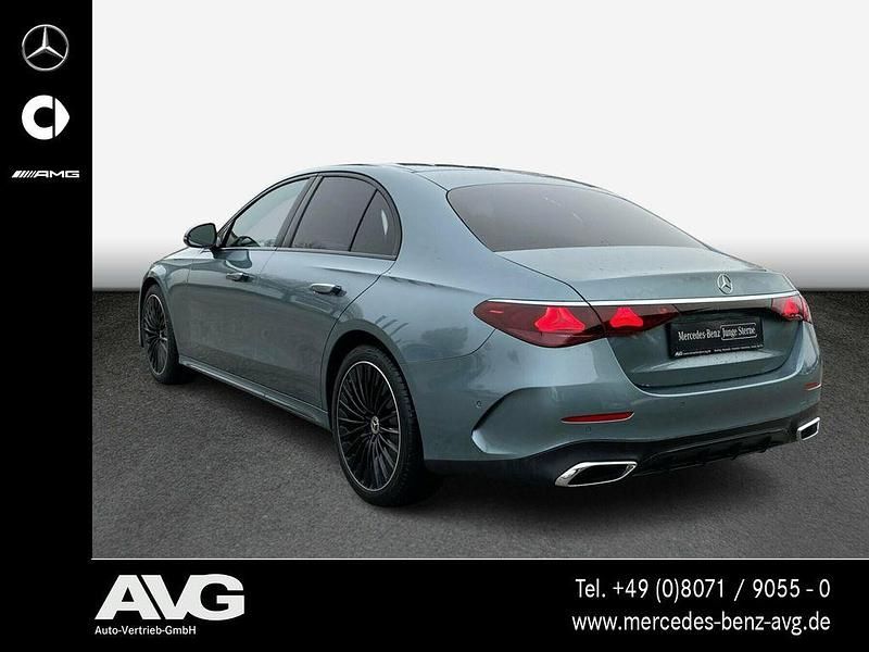 Gebraucht Mercedes E200 AMG 204 PS (150 kW) 2024 Silber Limousine
