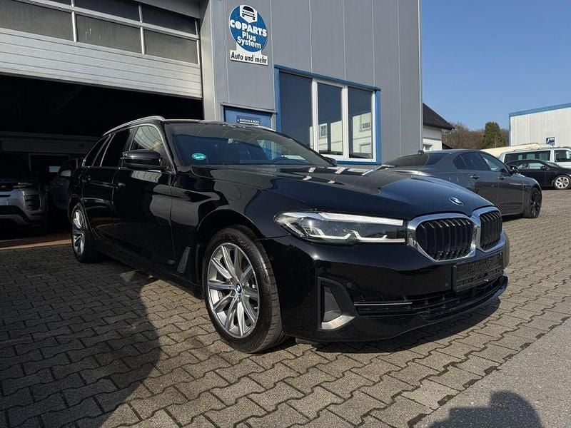 Gebraucht BMW 520 Performance 190 PS (139 kW) 2021 Schwarz Limousine