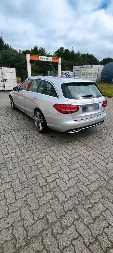 Gebraucht Mercedes C200 Avantgarde 184 PS (135 kW) 2017 Silber Kombi