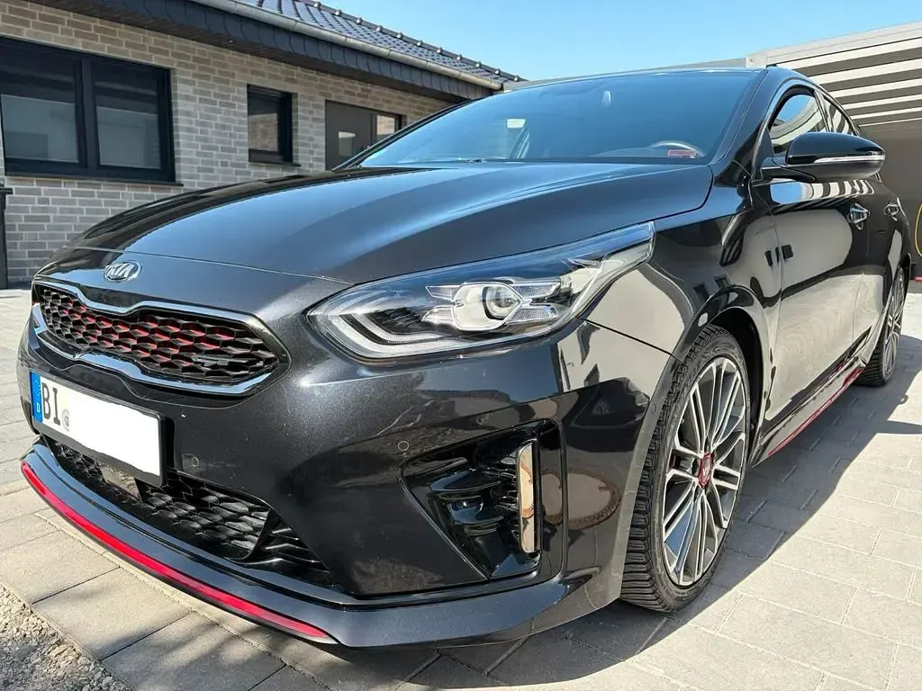 Używany Kia ProCeed GT GT 204 KM (150 kW) 2019 Czarny Hatchback