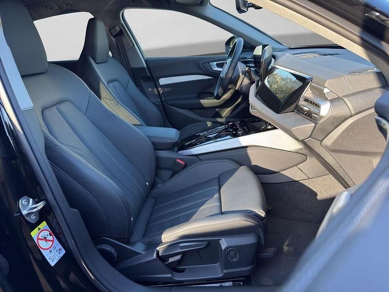 Gebraucht Audi A5 Sport 204 PS (150 kW) 2025 Schwarz Limousine