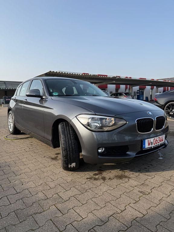 Gebraucht BMW 116 136 PS (100 kW) 2012 Grau Kleinwagen