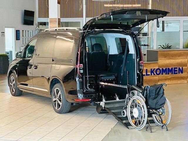 Gebraucht VW Caddy Style 114 PS (83 kW) 2024 Schwarz Van / Kleinbus