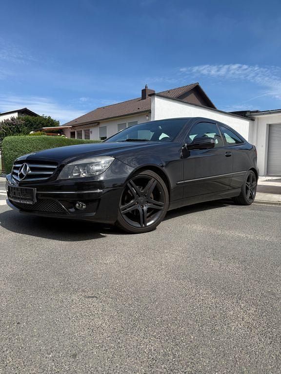 Schwarz Gebraucht 2009 Mercedes CLC180 Kleinwagen | 5.699 € (Guter Preis) - Bild 1/4