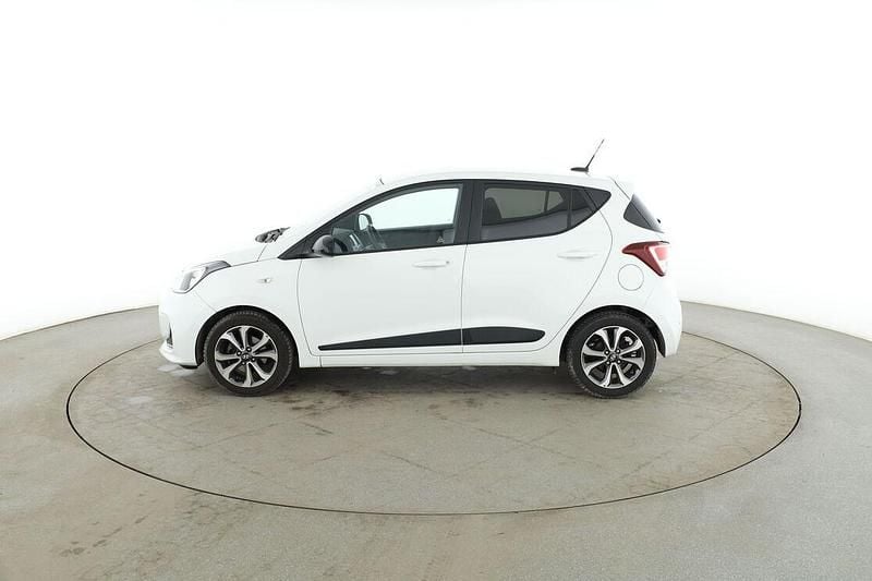 Gebraucht Hyundai i10 Passion Plus 67 PS (49 kW) 2018 Weiß Kleinwagen
