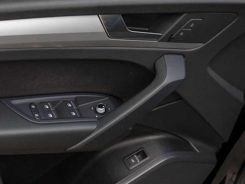 Gebraucht Audi Q5 Ambiente 265 PS (194 kW) 2023 Grau SUV