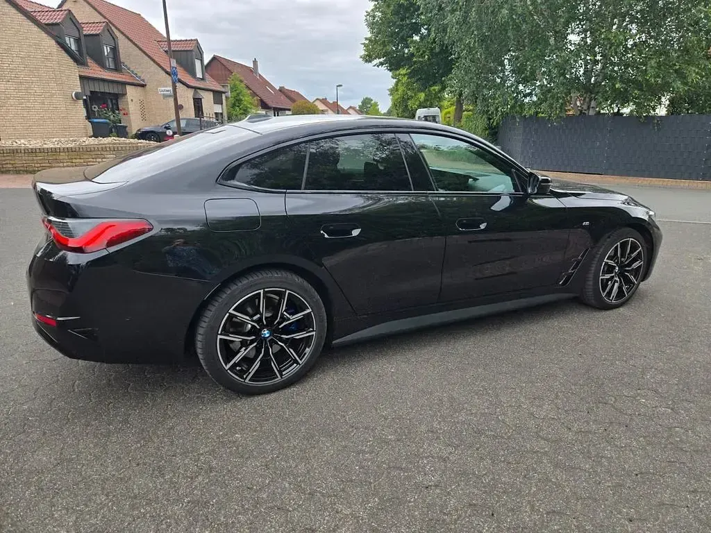 Gebraucht BMW i4 Sport Line 250 kW (340 PS) 2025 Grau Limousine