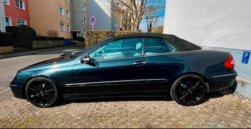 Gebraucht Mercedes CLK320 180 PS (132 kW) 2004 Schwarz Cabrio