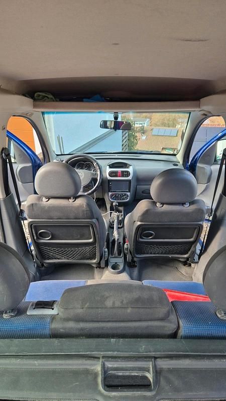 Gebraucht Opel Combo Sport 90 PS (66 kW) 2005 Blau Limousine