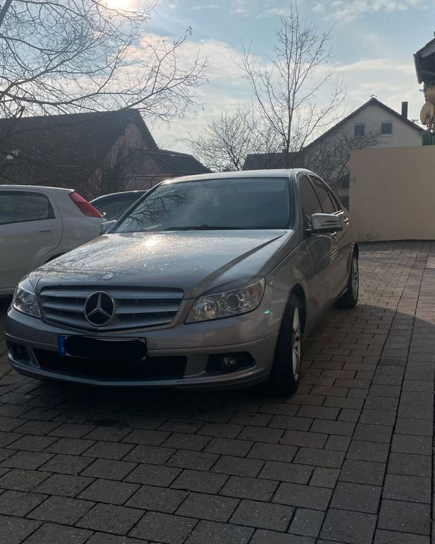 Silber Gebraucht 2008 Mercedes C180 Limousine | 3.150 € (Superpreis) - Bild 1/4