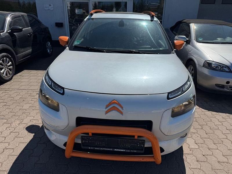 Gebraucht Citroën C4 Shine 99 PS (72 kW) 2016 Weiß SUV