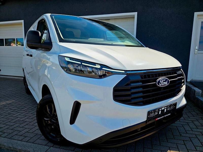 Weiß Gebraucht 2024 Ford Transit Custom Trend Van / Kleinbus | 30.950 € (Superpreis) - Bild 1/4