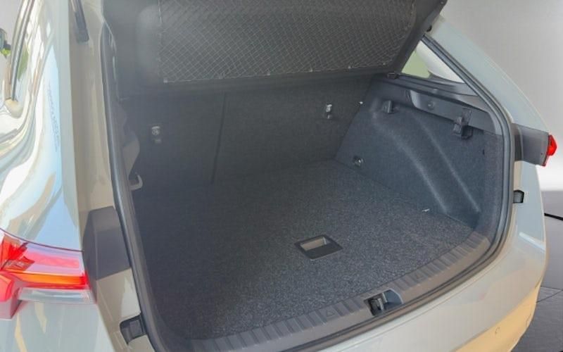 Neu Skoda Scala 150 PS (110 kW) 2026 Grau Kleinwagen