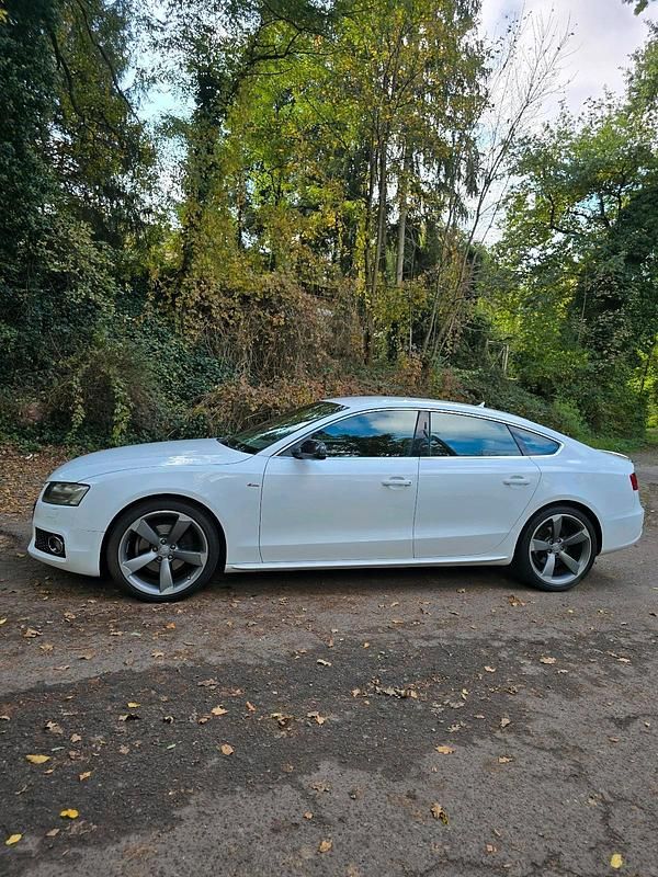 Gebraucht Audi A5 140 PS (102 kW) 2010 Weiß Coupé